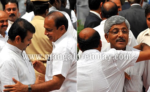 Ministers form Coastal Districts